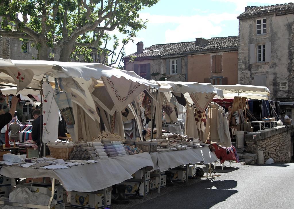 Cypres Du Paradis A Gordes Luaran gambar